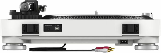plx 500 k valkoinen levysoitin taka radiokulma.fi Pioneer PLX-500 DJ Vinyylisoitin, Suoraveto Pioneer PLX-500 on ulkonäöltään yhteneväinen PLX-1000 ammattilais levysoittimen kanssa ja tuottaa lämpimän, selkeän analogisen äänen. Vankka rakenne erinomaisella tärinöiden vaimennuksella ja tarkalla äänentoistolla, tämä korkeavääntöinen levysoitin sisältää USB lähdön joten voit tehdä vinyyleistäsi digitaaliset kopiot ilmaisella rekordbox ohjelmistolla. Voit myös yhdistää PLX-500 levysoittimen rekordbox dvs Plus pakettiin, yhteensopivaan mikseriin ja RB-VS1-K aikakoodivinyyliin matalalatenssiseen digiaudion scratchaykseen aidolla vinyylituntumalla.