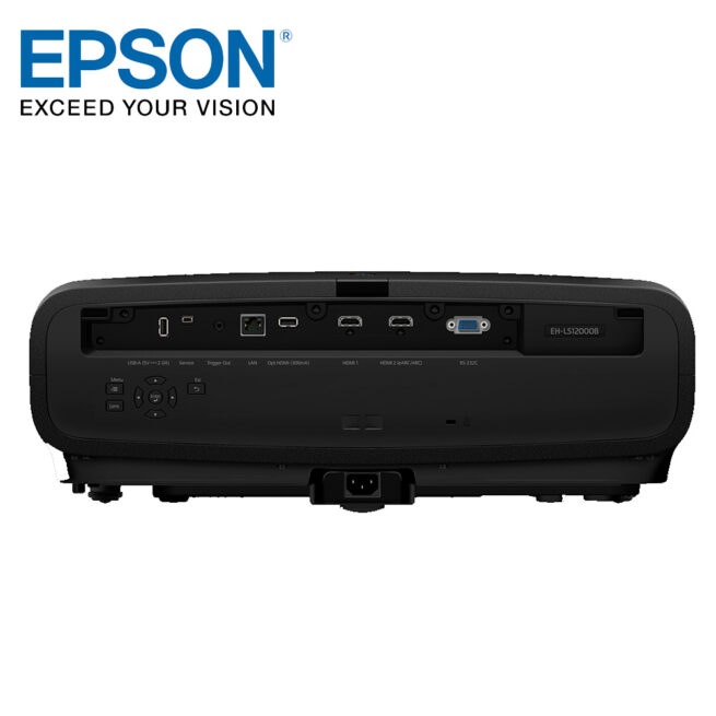 Epson EH LS12000B 2 Epson EH-LS12000B 3LCD 4K PRO-UHD -Laser-kotiteatteriprojektori Nauti valkokangaselämyksestä kotonasi tällä 4K-laserprojektorilla, joka on HDR10+-yhteensopiva ja käyttää Epsonin 3LCD-tekniikkaa. Elokuvaharrastajat nauttivat suuresti tämän tehokkaan projektorin vaikuttavasta kuvasta. Yhdistelmä huipputekniikoita muodostavat yhdessä poikkeuksellisen laadukkaan kuvan suuren dynaamisen kontrastisuhteen (2 500 000:1), 4K-resoluution (8,3 miljoonaa pikseliä), 3LCD-tekniikan, laservalonlähteen sekä HDR10+-tuen avulla. Moottoroidun linssin siirron ja zoom-objektiivin ansiosta saat tarkan kuvan helposti.
