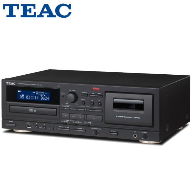 TEAC AD 850 SE 2 TEAC AD-850-SE -yhdistelmäsoitin CD/Kasettidekki Tervetuloa musiikin maailmaan TEAC AD-850-SE:n kanssa - täydellinen yhdistelmä huippuluokan äänenlaatua ja helppokäyttöisyyttä! TEAC AD-850-SE on huipputeknologian mestariteos, joka vie äänenlaadun uudelle tasolle. Olitpa sitten analogisen äänen harrastaja tai digitaalisen äänen asiantuntija, tämä laite tarjoaa sinulle täydellisen musiikkielämyksen. CD / Kasetti / USB -soitin niille jotka haluavat puhdasta äänenlaatua. Laitteesta löytyy mm. USB-liitäntä tallennuksella sekä analoginen RCA-tulo joka mahdollistaa ylimääräisen äänilähteen yhdistämisen. Laitteessa on myös mikrofonitulo kaiulla, joten voit käyttää sitä karaokelaitteena! Voit tallentaa suloiset sointusi joko kasetille tai USB-muistille (mikrofonin ääntä ei voida tallentaa silloin, kun tallennetaan CD:ltä tulevaa ääntä USB-muistille)