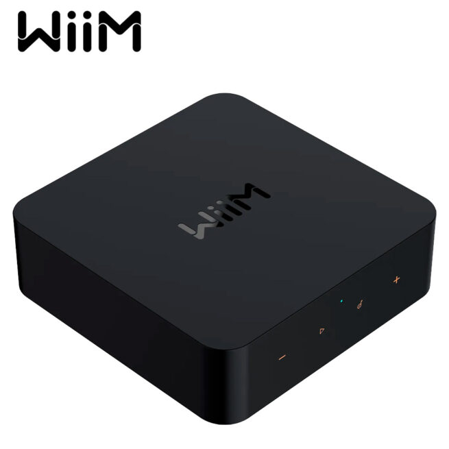 WiiMpro tuotekuva WiiM Pro audiostriimeri/ multiroom- verkkosoitin Erittäin helppokäyttöinen huippuluokan verkkostriimeri, jolla voit kuunnella eturivin musiikkipalveluita ja luoda koko kodin langattoman äänijärjestelmän. Kytke WiiM Pro suoraan jo olemassa olevaan äänijärjestelmääsi tai aktiivikaiuttimiin, ja toista suosikkimusiikkiasi WiFi:n kautta. Liitäntäpuolelta löytyvät niin analoginen RCA-tulo ja -lähtö kuin digitaalinen optinen tulo ja lähtö sekä digitaalinen koaksiaalinen sisääntulo. Laite saa virtansa USB-C-liitännän kautta.