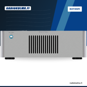 Rotel RB-1552 MkII stereopäätevahvistin hopeisena etupuolelta kuvattuna.
