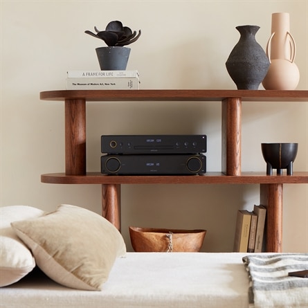 Arcam CD5 huippuluokan cd soitin sinulle, joka haluat kuunnella levyjä vaivattomasti mutta laadusta tinkimättä.