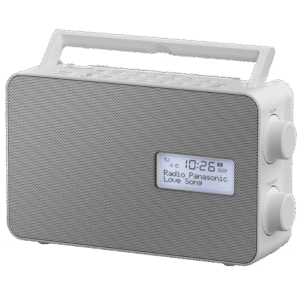 Panasonic RF-D30BT valkoinen kannettava paristoradio kantokahvalla, Bluetooth ja DAB/FM, viisto näkymä