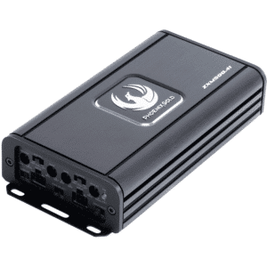 Phoenix Gold ZXM500.4i kompakti 4-kanavainen autovahvistin viistosta yläkulmasta