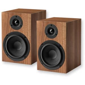 Pro-Ject Speaker Box 5 E pähkinäviimeistelty kirjahyllykaiutinpari 5" elementillä ja takaportillisella bassorefleksillä.