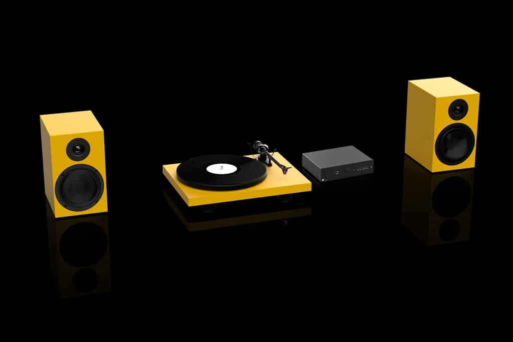 Pro-Ject Colourful Audio System 2 golden yellow -värissä, valmis analoginen stereojärjestelmä Debut EVO 2