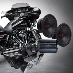 Harley-Davidson Touring moottoripyörä, johon on asennettu DD Audio HD8-SBKA satulalaukkukaiutin ja SX4.1000 vahvistin