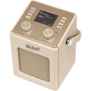 Roberts Revival Mini 2 radio pastel cream värissä etuviistosta, näyttö ja säätimet näkyvissä