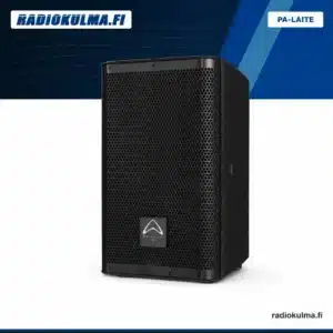 Wharfedale Pro TOURUS+ A10 10-tuumainen aktiivinen PA-kaiutin etuviistosta kuvattuna.