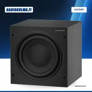 Bowers & Wilkins ASW608 aktiivisubwoofer värissä musta. Etuviisto tuotekuva näyttää kaiuttimen etulevyn, elementit ja viimeistelyn ilman etuverkkoa.