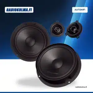 Pioneer TS-Q160C-VW -erillissarjan kaksi mustaa midbassokaiutinta ja kaksi diskanttikaiutinta Radiokulman Autohifi-taustalla.