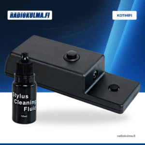 R-Audio GK-06A -neulanpuhdistin ja 10 ml:n puhdistusnestepullo Radiokulman bränditaustalla.
